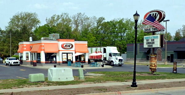 A&W Restaurant - Birch Run - 12200 Market Pl Dr